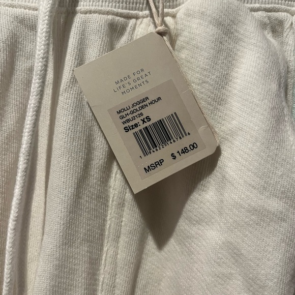 Faherty New with Tags Molly Jogger & Crew Neck - Picture 5 of 10